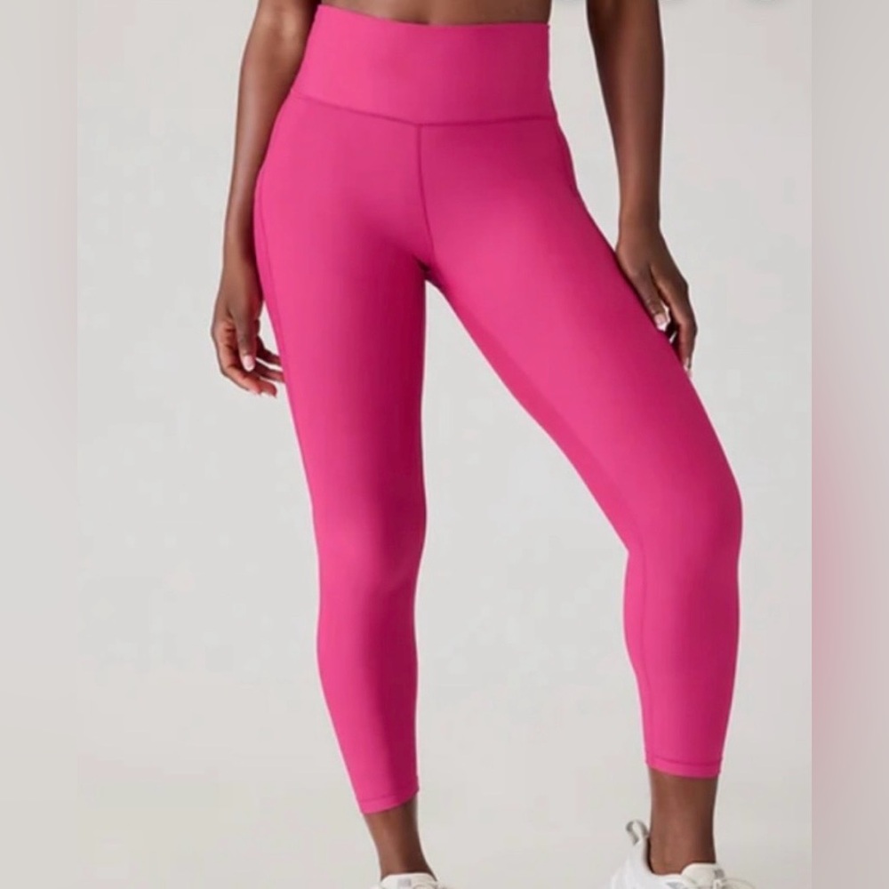 Athleta Women’s Interval Stash 7/8 Tight Leggings Pants Pink Pockets Small